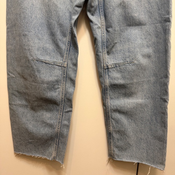 Madewell, The Darted Barrel-Leg Jean, MSRP $148, NWT CURRENT - Picture 11 of 15